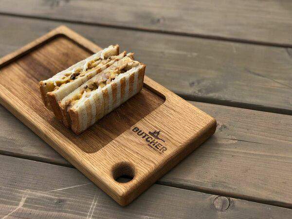 Butcher - Сэндвич с курицей и грибами