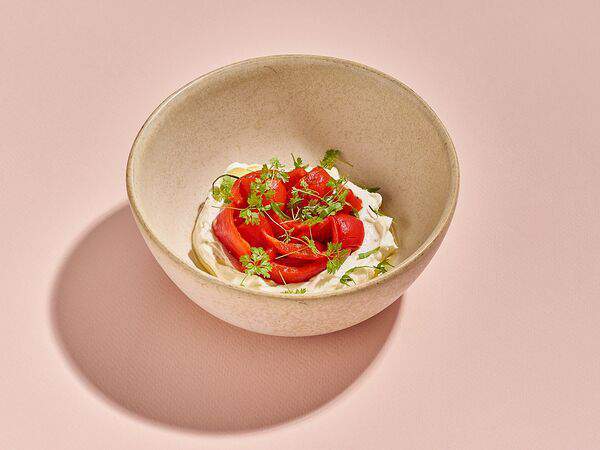 Мука & Вода - Печёный перец рамиро с лаймовым кремом