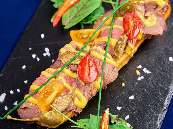 Эндорфин - Брускетта с ростбифом