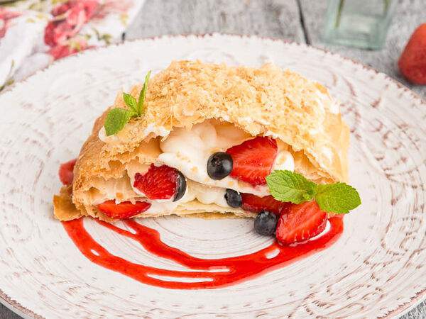 Ресторан Карбонара - Мильфей с воздушным кремом