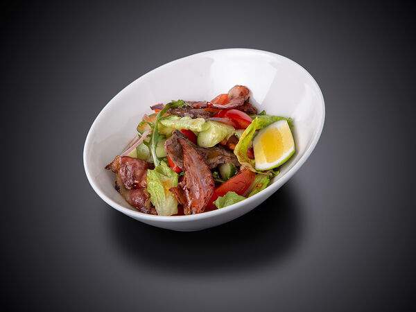 Фудзи - Салат теплый Тайский с говядиной