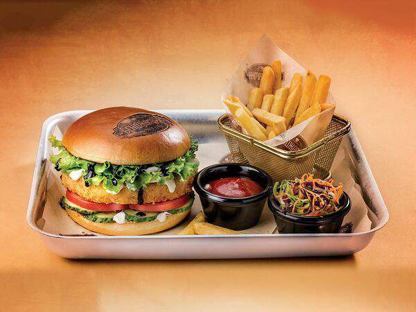 Уютное кафе Бенджамин - Гамбургер Род-Айленд