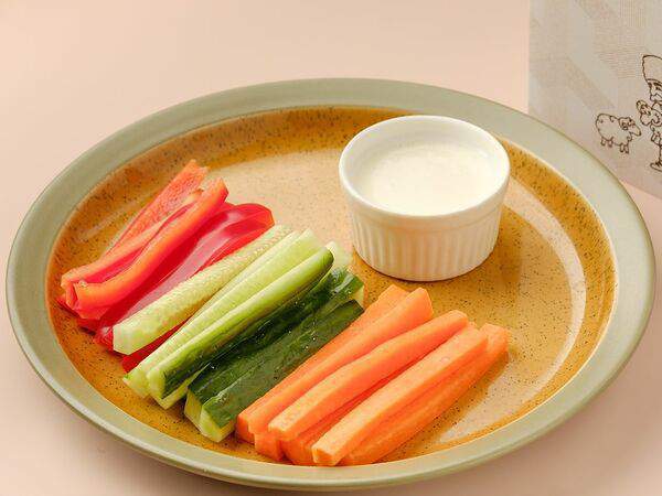 Квеври - Овощная соломка со сметанно-медовым соусом