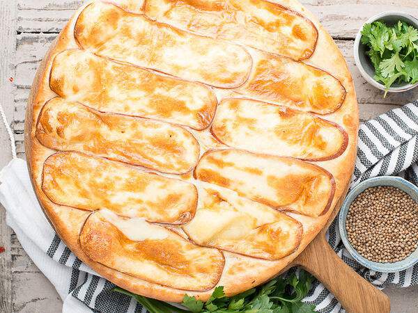 Пряности & Радости - Хачапури с копченым сулугуни