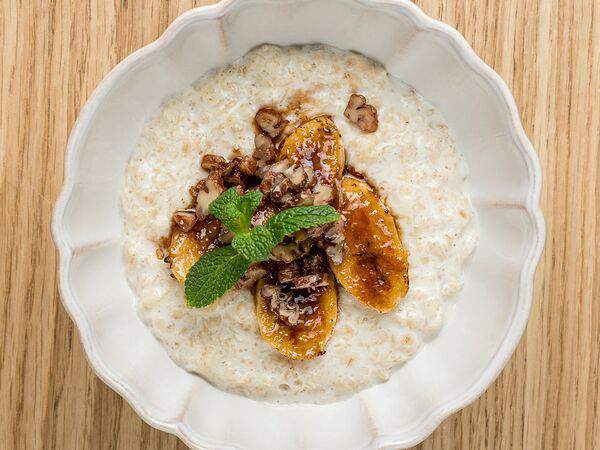 Milovita - Овсяная каша с бананом, карамелью и пеканом