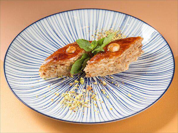 Печенеги - Пахлава с грецким орехом и миндалем