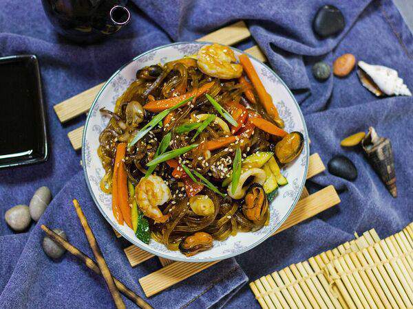 У дяди Вани - Лапша рисовая с морепродуктами