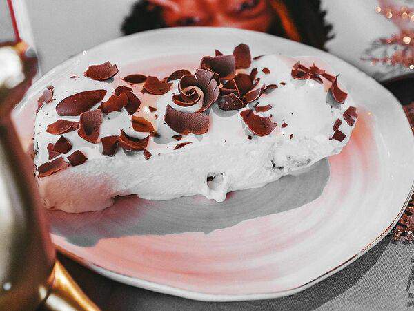 Mart Lounge Bar - Торт-профитроль Италия