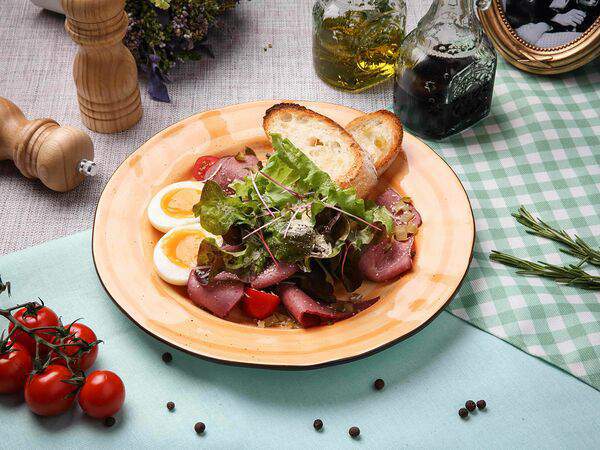 Caffe la vita - Микс-салат с ростбифом