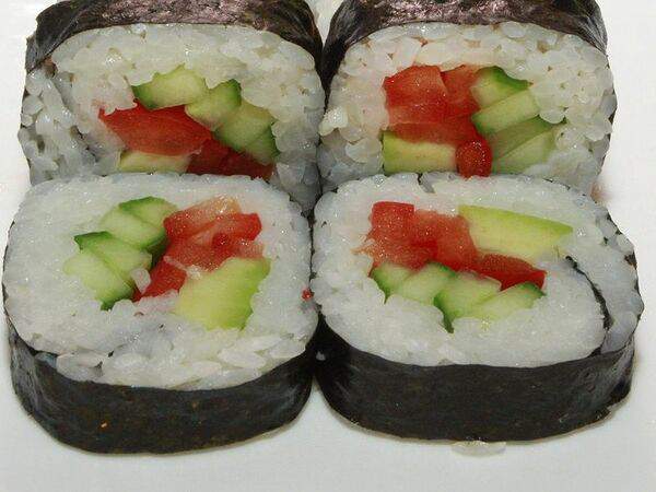 Set Bar - Ролл с авокадо, огурцом и болгарским перцем