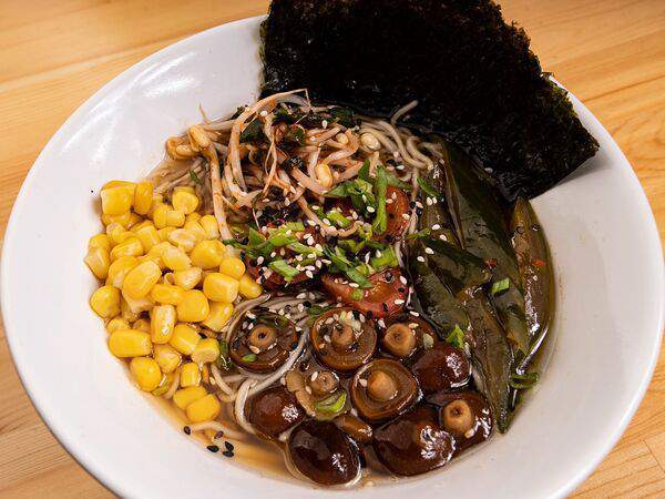 Ойши - Веган рамен