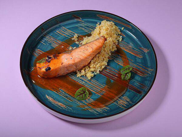 Kiss - Семга с соусом Маракуйя