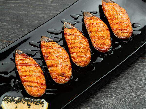 Luxury Food - Запеченные мидии