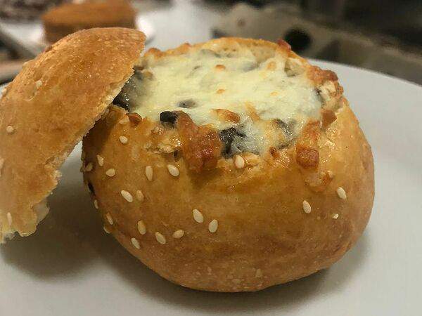 Бисквит - Жульен в булочке