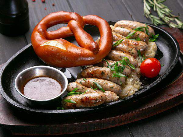 Фрау Мюллер - Колбаски Нюрнбергские