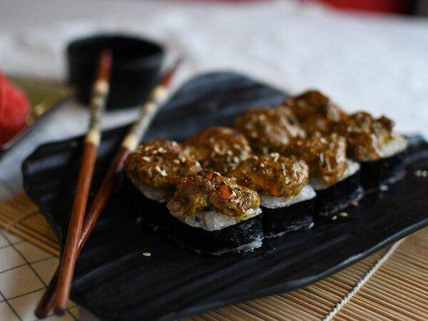 ТомЯмчик - Ролл Мидии Маки запеченный