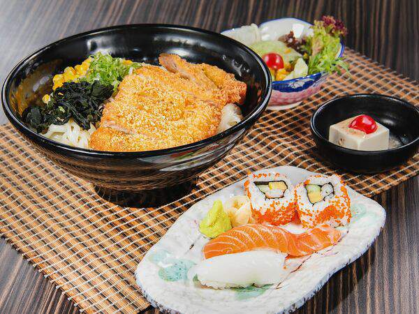 Ресторан Йоги Суши в Казани