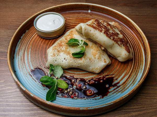 Hookah Place by Smokkin - Блинчики с курицей и грибами