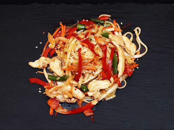 SushiTokyo - Удон с курицей