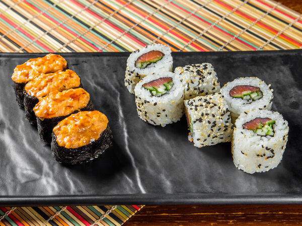 Самба суши - Сет с копченым лососем