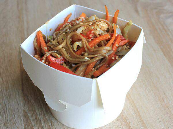 Кафе-пиццерия Yess - Лапша гречневая соба с овощами