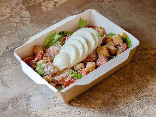 Тепло на Авроре - Салат Цезарь с лососем