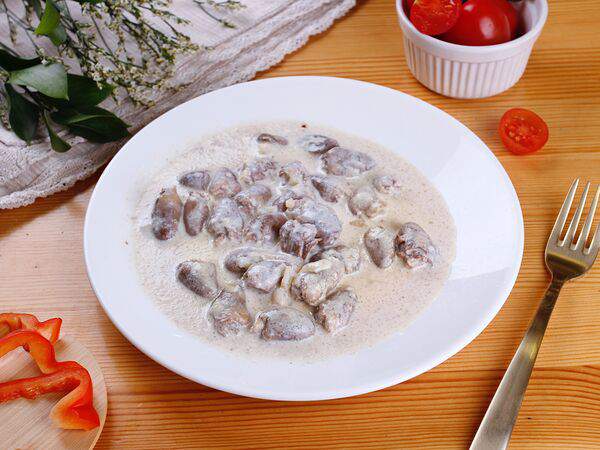 Вилка Ложка - Куриные сердечки в сливочном соусе