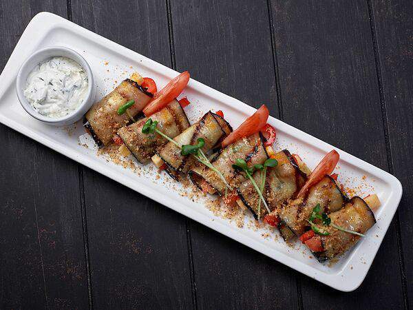 Фрау Мюллер - Рулетики из баклажанов