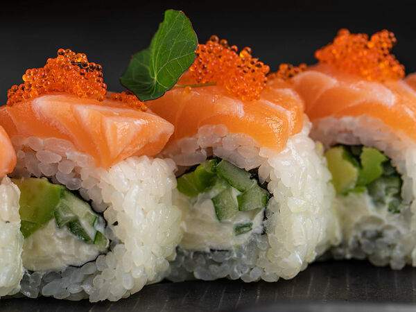 Umi asian kitchen & bar - Ролл Филадельфия