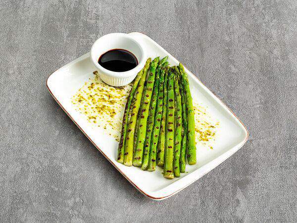 Somunos - Спаржа гриль