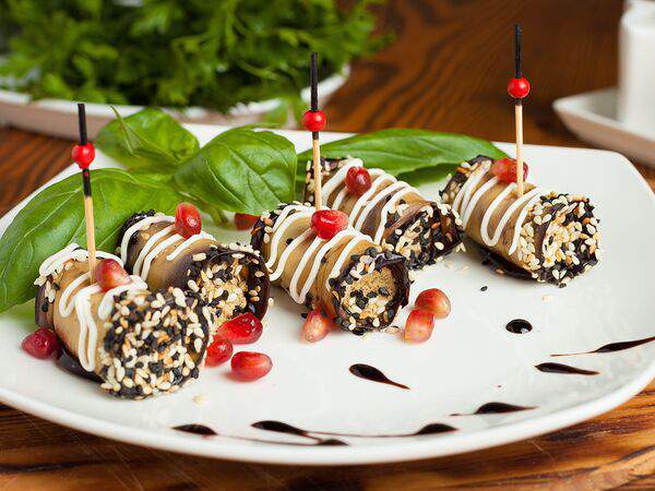 Трапеза - Рулетики из баклажан