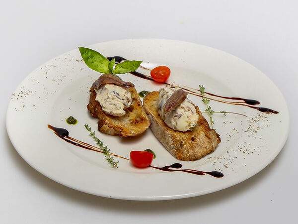 Barelli - Брускетта с муссом из анчоусов