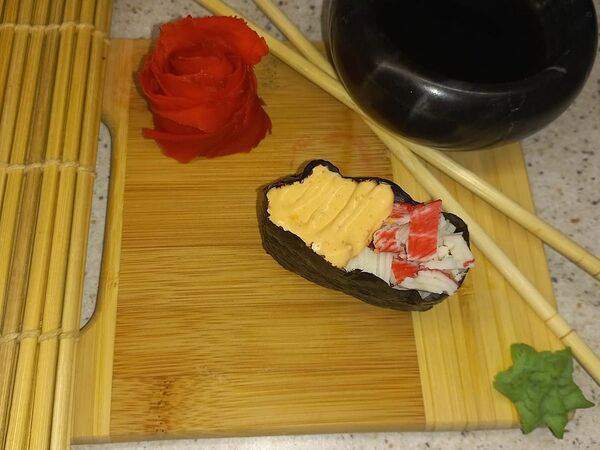 Скушай Суши - Гункан Спайс кани