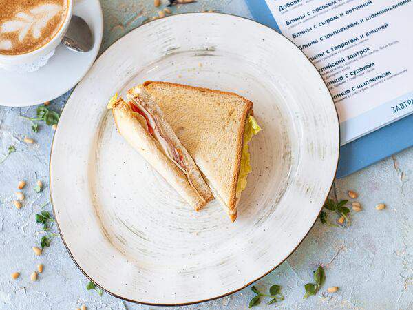 Кофебулка - Сэндвич с ветчиной и сыром