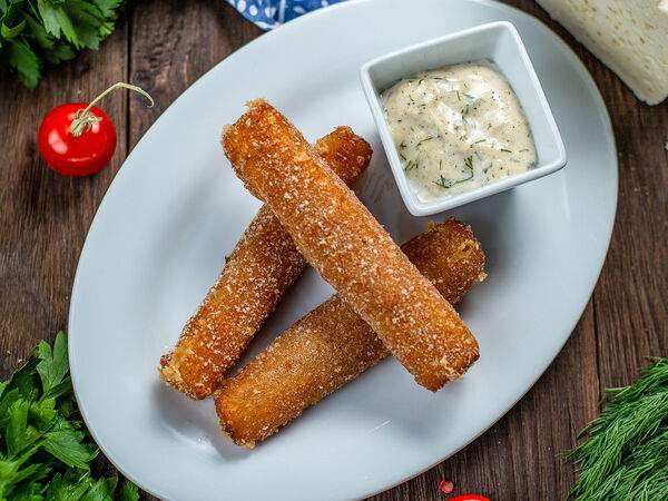 Хинкали & Хачапури - Сырные палочки с чесночным соусом