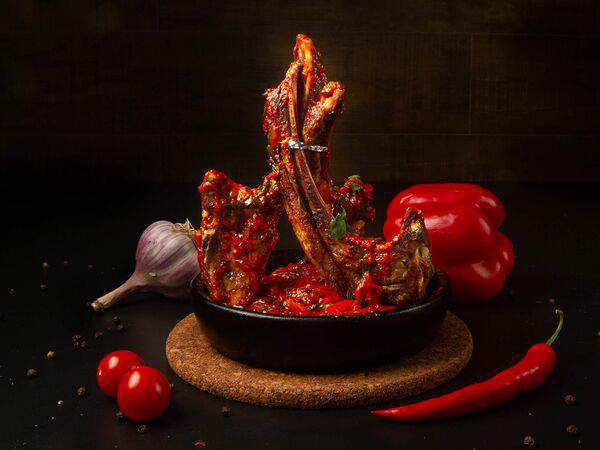 ЯR House - Ребра телятины в томатном соусе