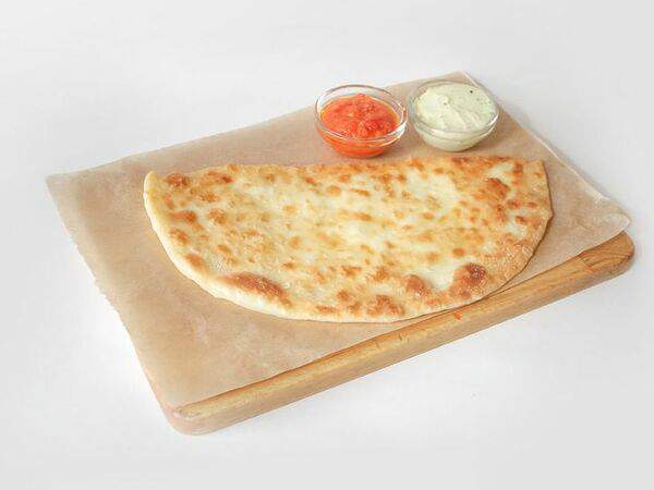 Брынза - Хачапури с копченым сулугуни