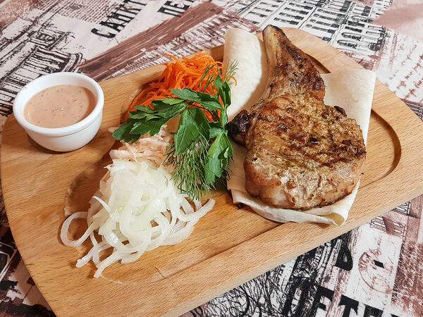 Старина Миллер - Стейк из свинины на кости