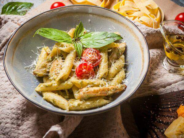 KUNAK HOUSE Халяль - Пенне с курицей