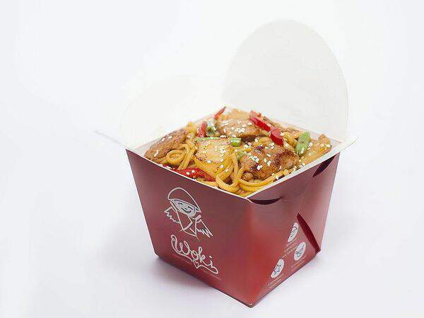 Воки - Вок №6 Яичная лапша с индейкой на соусе терияки