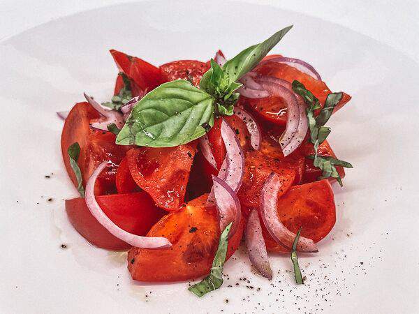 Учительская - Салат из сладких томатов