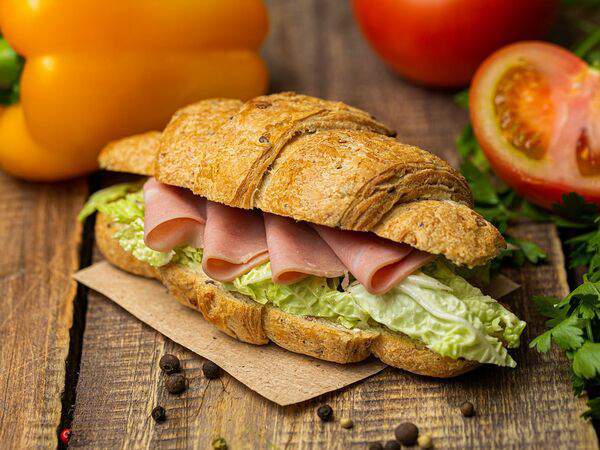 Русский аппетит - Сэндвич с ветчиной