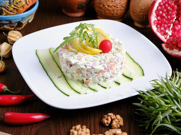 Пиросмани - Салат с семгой