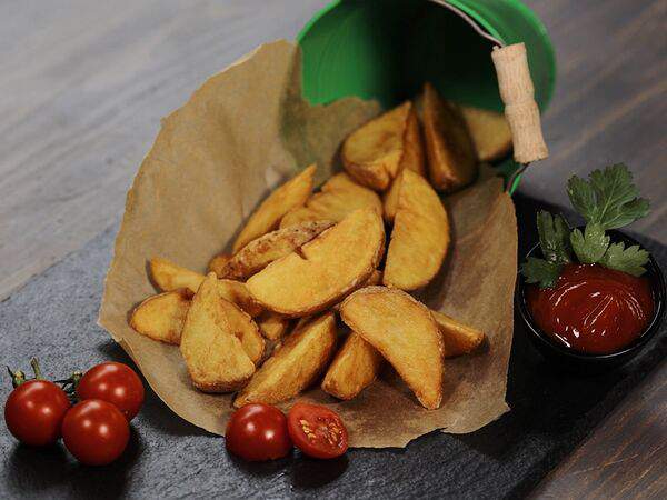 Олд Брюгге шоп & бар - Картофельные дольки с соусом