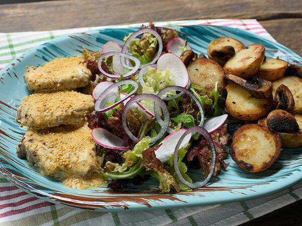 Кофейня 8512 - Медальоны из говядины с картофелем и грибами