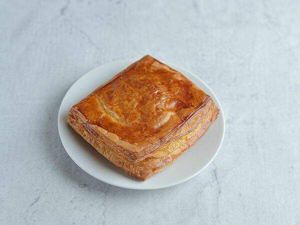 Булошная Гурман Булкинъ - Слойка с мясом