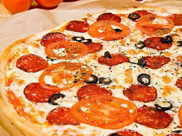 GirosCafe - Пицца Салями