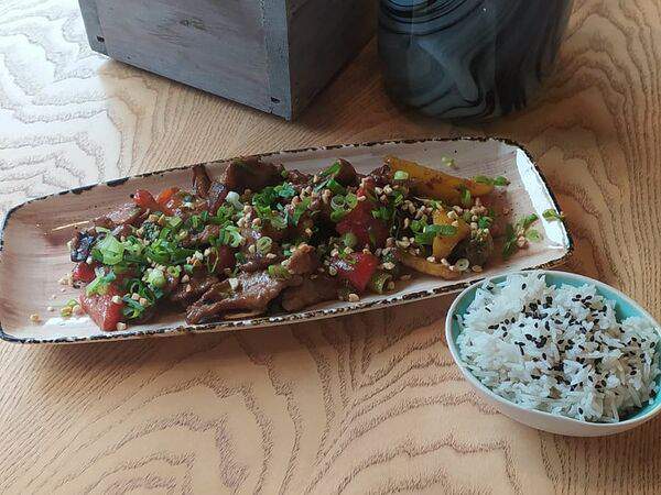 Манэки - Сатай Стир Фрай