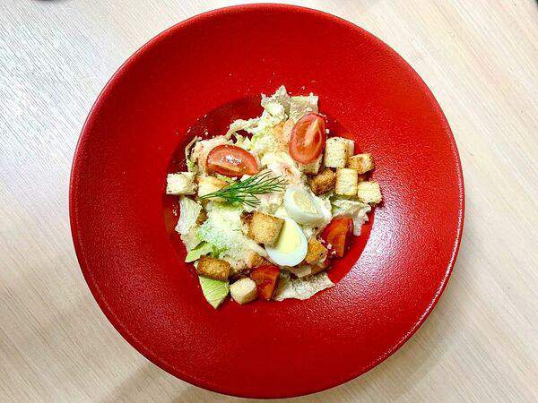 Bikers pizza - Салат Цезарь с лососем