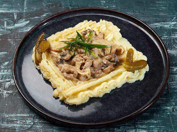 Шеннон - Бефстроганов из мраморной говядины